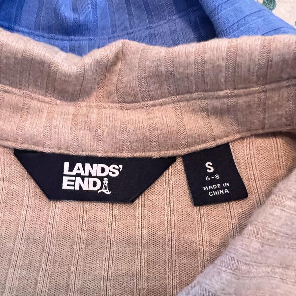 Lands’ End women’s Long Sleeve Wide Rib Button Front Polo, small, NWOT - Picture 8 of 12